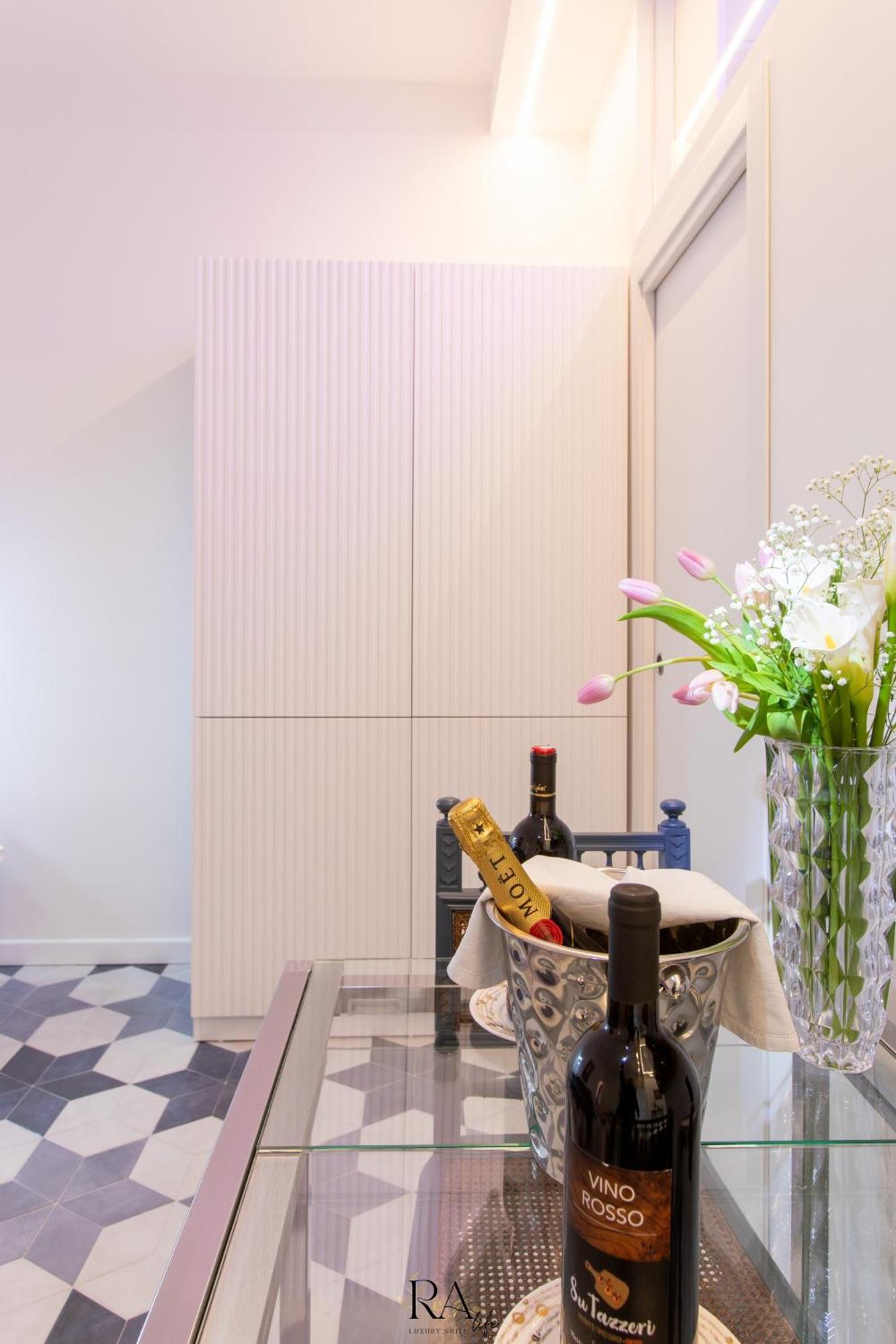 Rea Life Luxury Suite Cava deʼ Tirreni Eksteriør billede