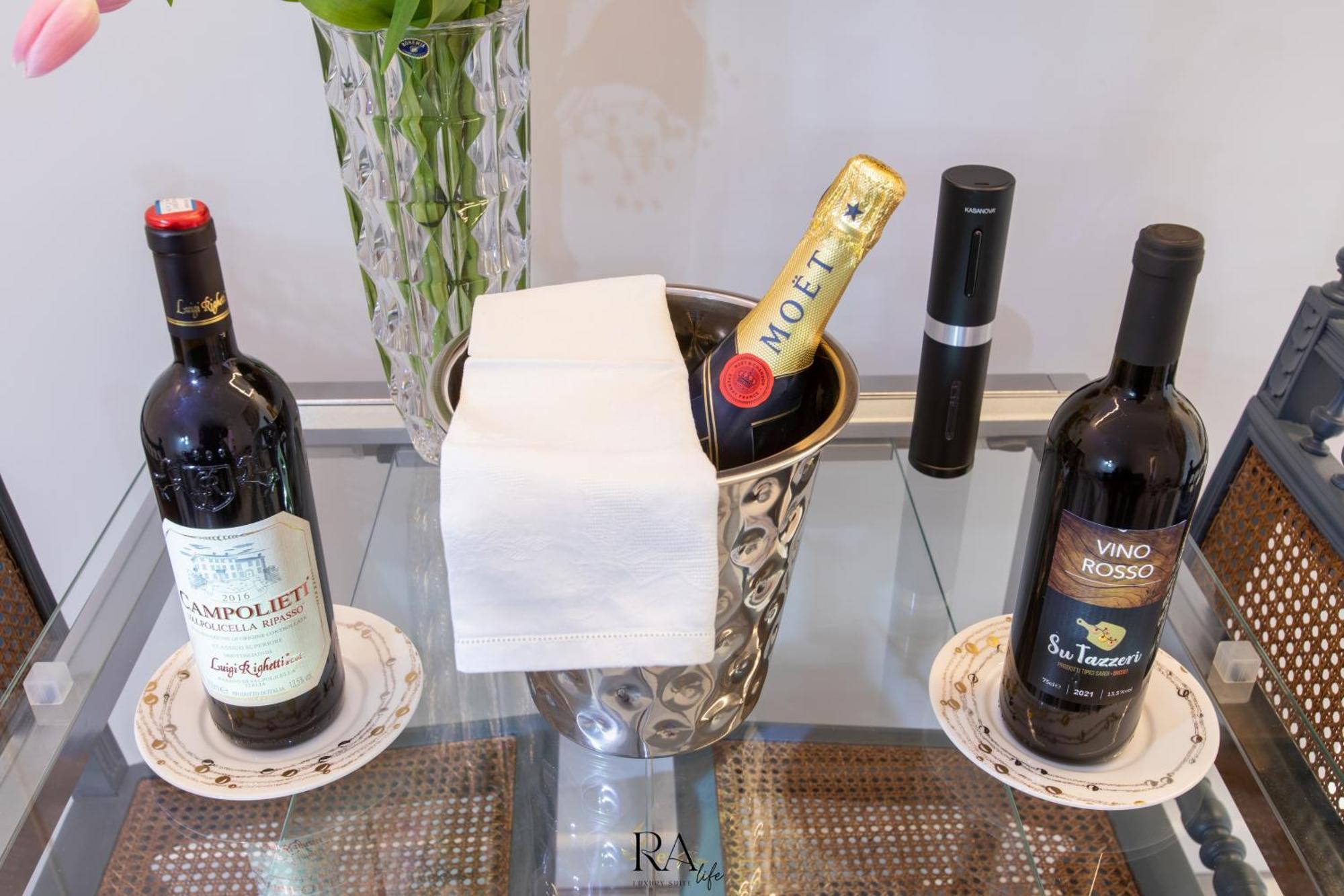 Rea Life Luxury Suite Cava deʼ Tirreni Eksteriør billede