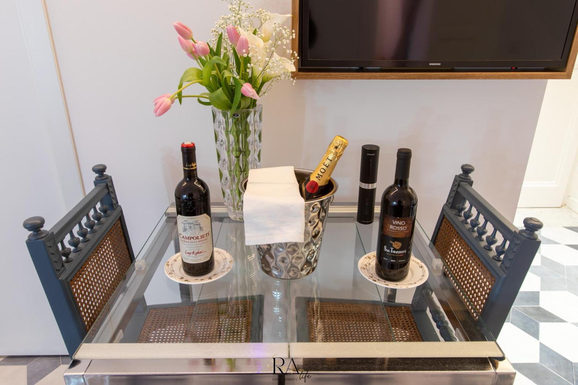 Rea Life Luxury Suite Cava deʼ Tirreni Eksteriør billede